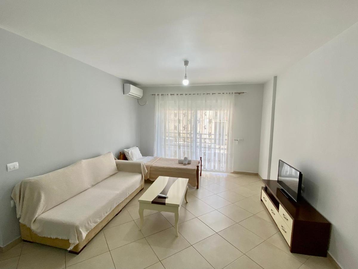 Evgenia'S Apartment Saranda Extérieur photo